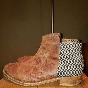 Root Collective Espe Boots (Midnight)